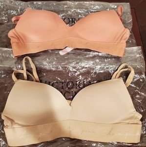 Victoria Secret Pink Wear Everywhere Wireless Push-Up Bra  34 A I ship daily!